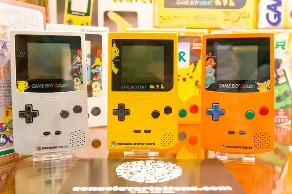 Game Boy Color und Light - Gamescom 2017, Köln