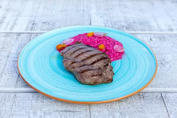 Gegrillter Thunfisch mit Rote Beete Risotto