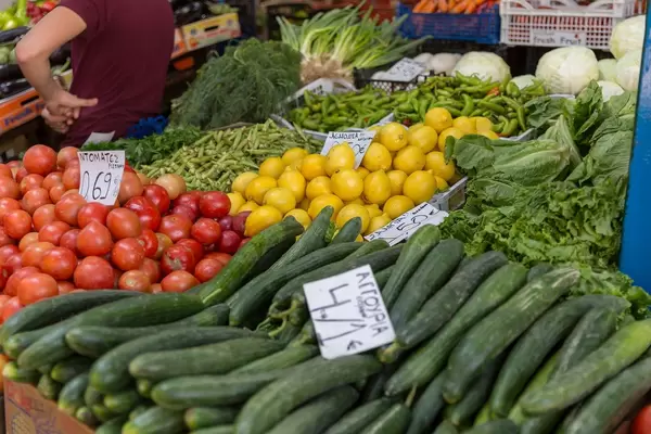 Gemüse an einem Stand am Kapani Markt