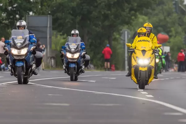 Gendarmerie- und MAVIC-Motorräder