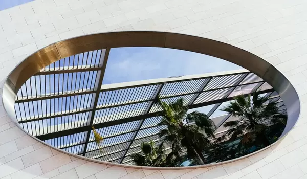 Geometric openning in the wall of Champalimaud Foundation building  Flip 2019