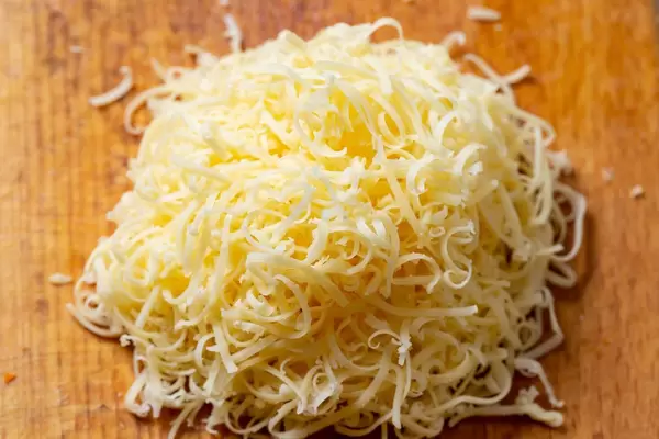 Geriebener Käse - Nahaufnahme