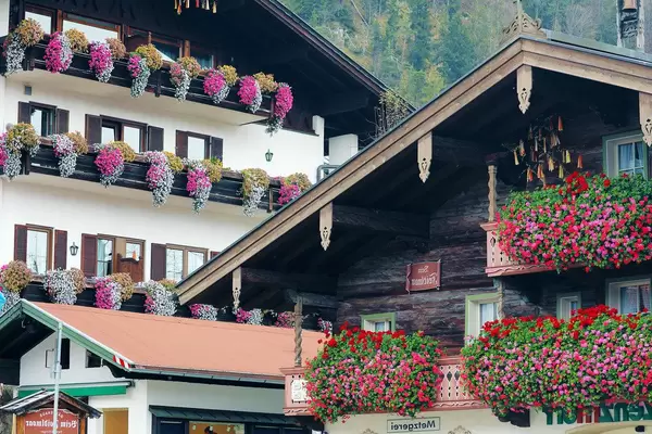 German houses, close-up view of architecture in Reit im Winkl (Flip 2019)