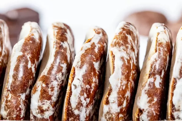 Gingerbread cookies with white glaze