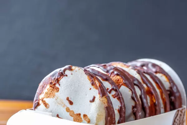 Gingerbread in white and dark chocolate glaze