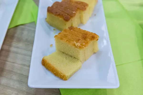 Glutenfreier Zitronenkuchen von Schnitzer, mit europäischen Bio-Siegel