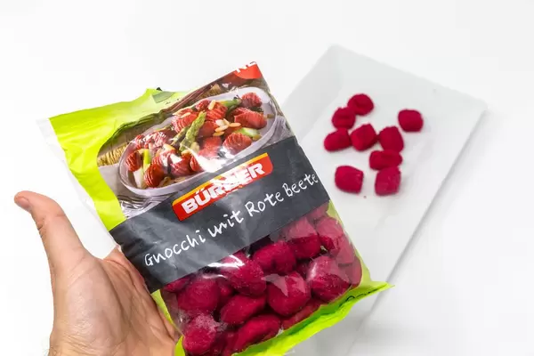 Gnocchi with beet root