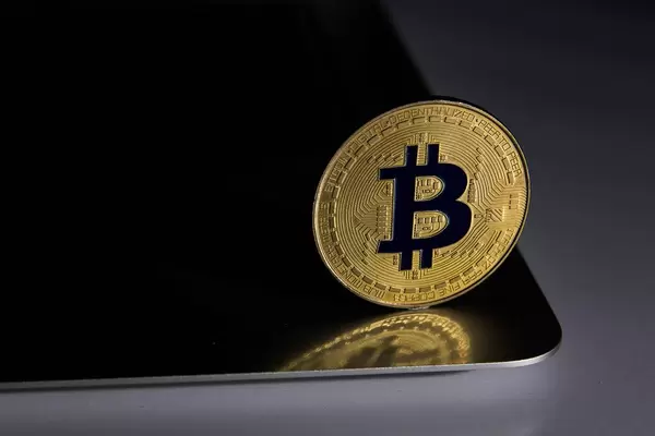 Golden shiny Bitcoin