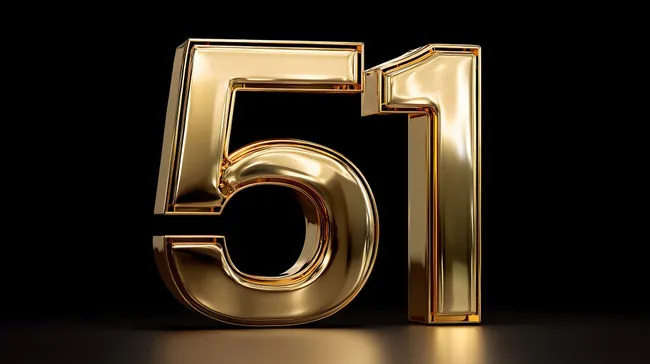 Goldfarbige 51 vor schwarzem Hintergrund