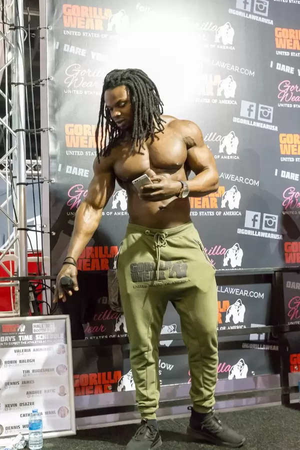 Gorilla Wear Kevin Osazee on Stage - FIBO Cologne 2018