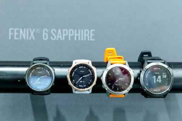 GPS-Multisport-Smartwatch: Garmin Fenix 6 Sapphire Armbanduhr