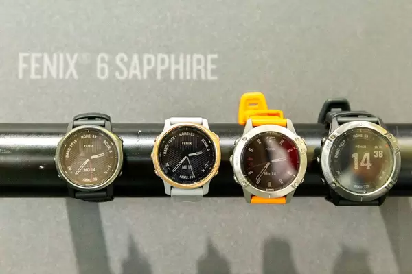 GPS Sportuhr Garmin Fenix 6 Sapphire, mit Fitnesstracker und transflektives Display