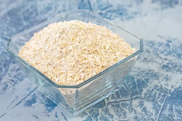 Grated Oatmeal in the bowl (Flip 2019)