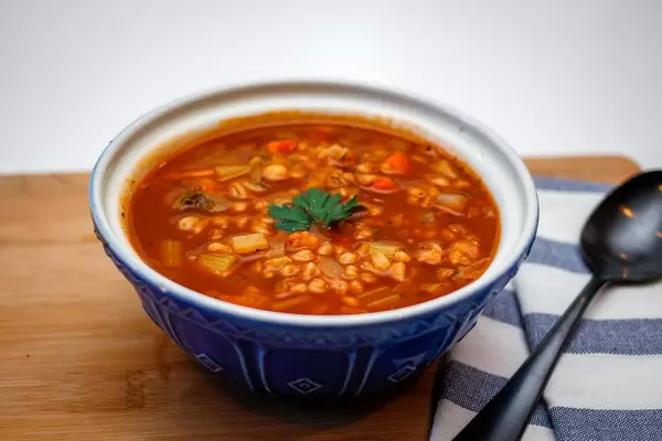 Graupensuppe mit Paprika