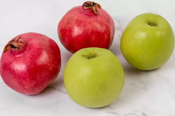 Green Apple and Pomegranate (Flip 2019)