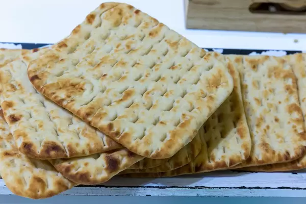 Griechische Spezialität: rechteckiges Pitabrot