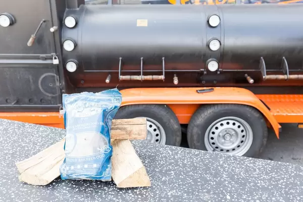 Grill- bzw. Räucherholz mit Whiskey-Aroma - Gamescom 2017, Köln