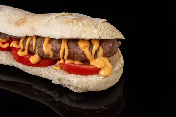 Grilled Sausage in bread with tomato and mustard sauce (Flip 2019)