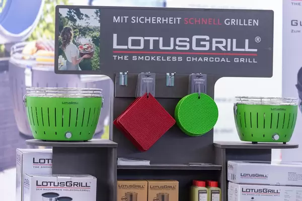Grills und Grillbedarf von LotusGrill