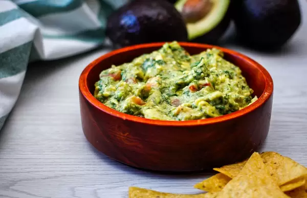 Guacamole with Tortillas Chips