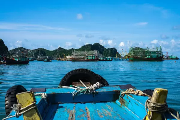 Ha Long Bucht Bootsfahrt in Vietnam