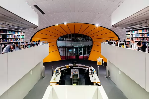 Hall of modern Philological Library