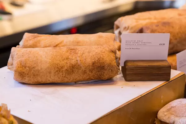 Halloumi Wrap with Cherry Tomatoes, Spinach & Avocado