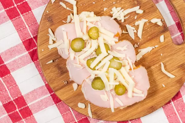 Ham Pickles and Cheese with Sandwich Bread