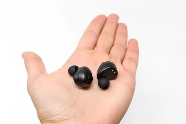 Hand hold wireless and waterproof Bluetooth 5.0 headphones S8 Plus by Antimi