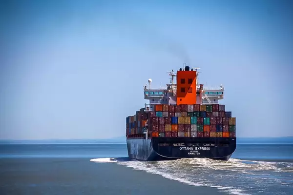 Handelsschiff und Transport auf dem Seeweg