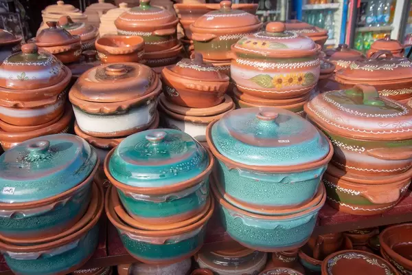 Handmade pottery in the market place (Flip 2019)