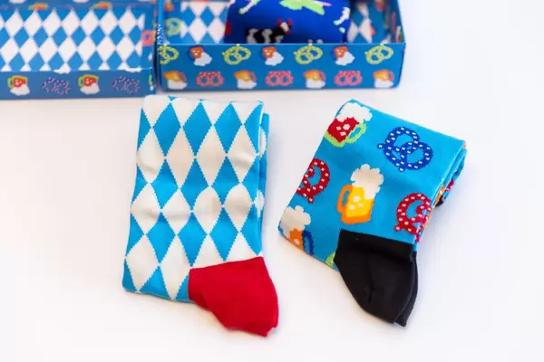 Happy Socks Bavarian edition in traditional colours with a print of beer and pretzels