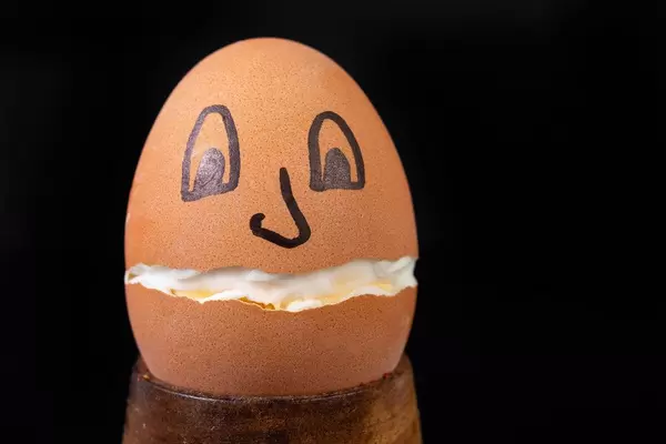 Hard Boiled Egg with eyes and smile (Flip 2019)