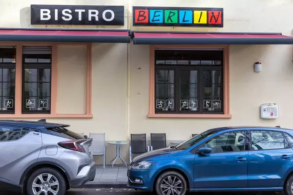 Hauptstadtfeeling in Wiesbaden: Bistro Berlin in der Moritzstraße
