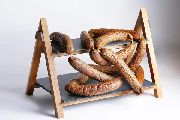 Hausgemachte Würstchenkette