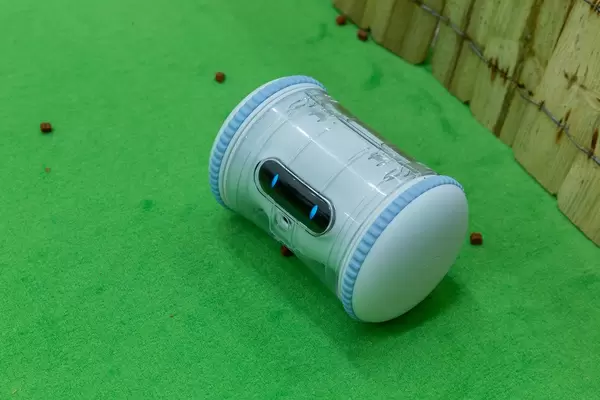 Haustier-Roboter: Interactive toys for dogs and cats - Varram Pet Fitness - Smart Robot to entertain dogs, with treat dispenser