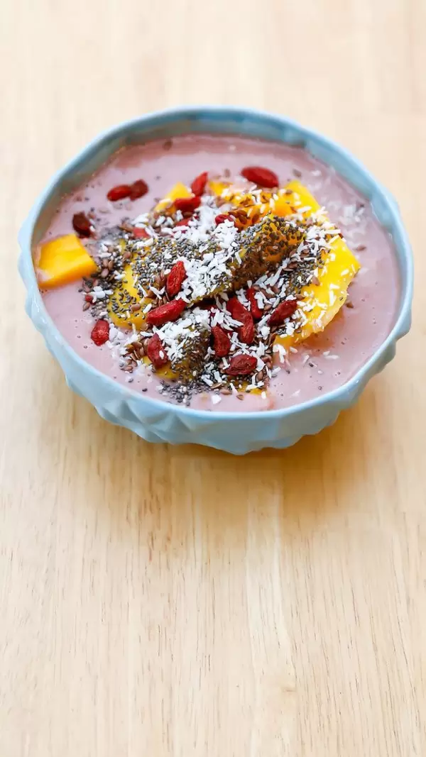 Healthy ACAI bowl with Mango and Goji