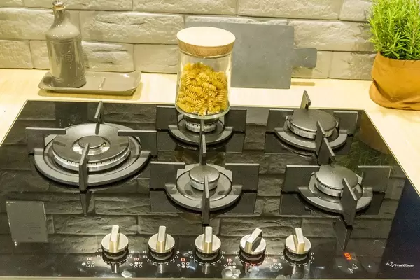 Herdplatte von beko 75cm Gas Hob, justierbare Flamme auf 5 Kochstellen, Wokbrenner und PractiClean