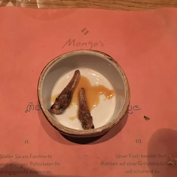 Heuschrecken karamellisiert