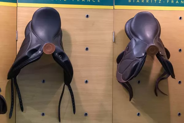 Hochwertige Sattel von Devoucoux