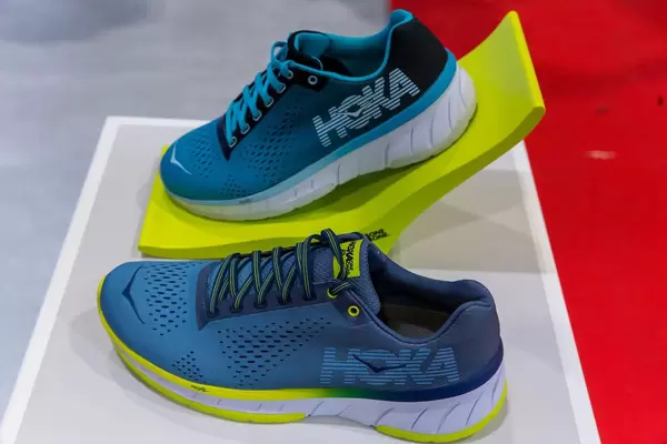 Hoka One One Cavu Laufschuhe