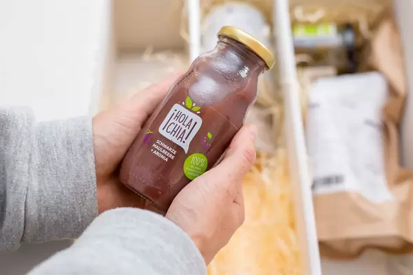 Hola Chia: Veganer Smoothie mit Maulbeere, Aronia und Chia