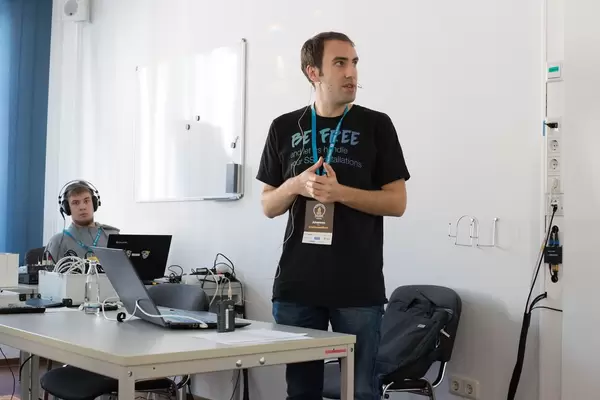 Holokratie – Weg mit den Chefs! – mit @johannesbenz