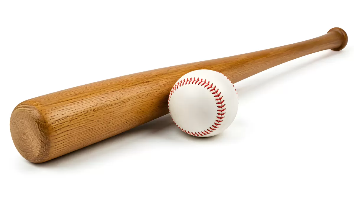 Holzbaseballschläger und Baseball auf weißem Hintergrund