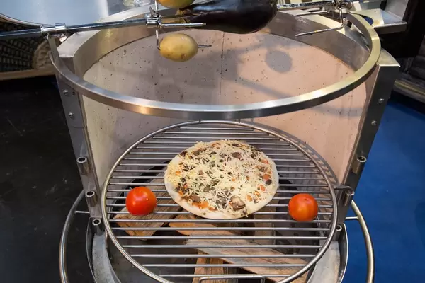 Holzkohlengrill, boot Düsseldorf 2017