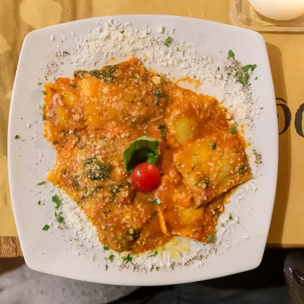 Home made italian ravioli at Mimi e Cocos wine bar in Rome