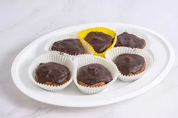 Homemade Cakes with Chocolate topping cream