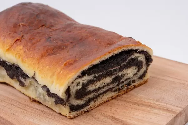 Homemade traditional Poppy Seed pie (Flip 2019)