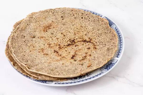Homemade Whole Wheat Flour Tortillas on the plate (Flip 2019)