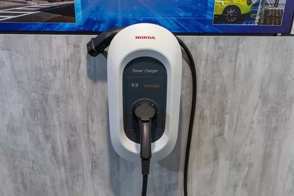 Honda Power Charger Ladegerät für CCS Combo-Stecker